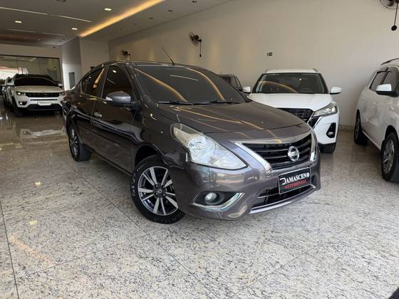 NISSAN VERSA 1.6 16V FLEXSTART SL 4P XTRONIC NISSAN VERSA 1.6 16V FLEXSTART SL 4P XTRONIC